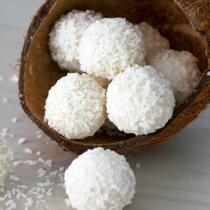  Bala de Coco Original, Bala Recheada Gourmet e Bala Baiana 