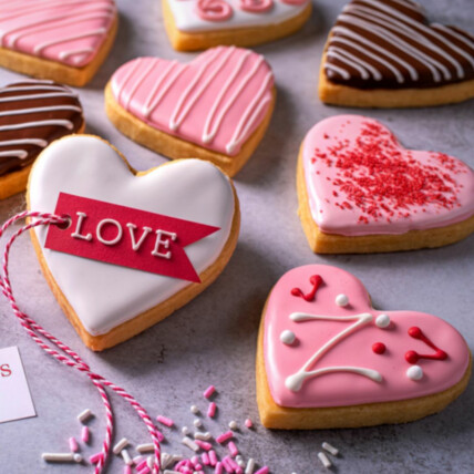 Biscoitos Decorados com Pasta Americana para inicinates