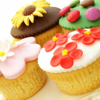 Cupcakes Decorados com Pasta Americana