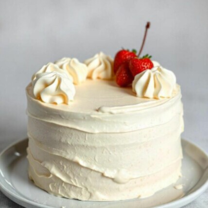 Decoração de Bolo com Chantilly 