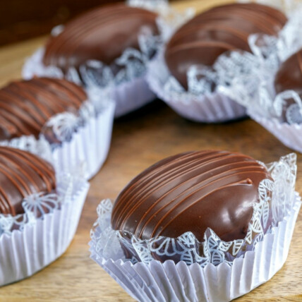 Pão de Mel e Trufas Decoradas + Barra Recheada 